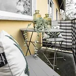 3-zimmer-wohnung Nahe City, Bis 5 Personen, Smarttv, Wifi, Balkon