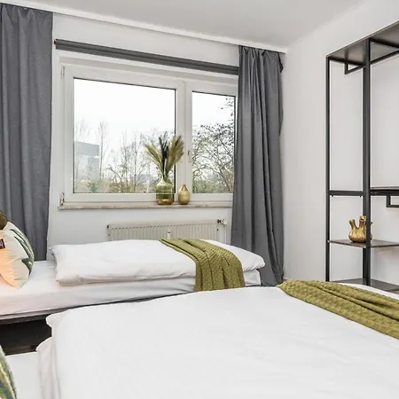 Apartment 3-zimmer-wohnung Nahe City, Bis 5 Personen, Smarttv, Wifi, Balkon