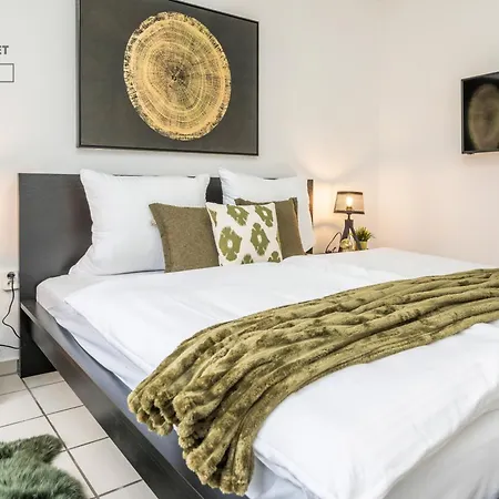 3-zimmer-wohnung Nahe City, Bis 5 Personen, Smarttv, Wifi, Balkon