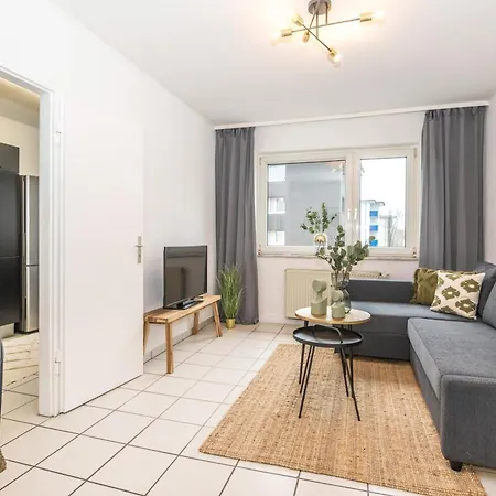 3-zimmer-wohnung Nahe City, Bis 5 Personen, Smarttv, Wifi, Balkon * Essen