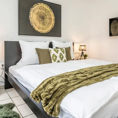 3-zimmer-wohnung Nahe City, Bis 5 Personen, Smarttv, Wifi, Balkon Appartamento