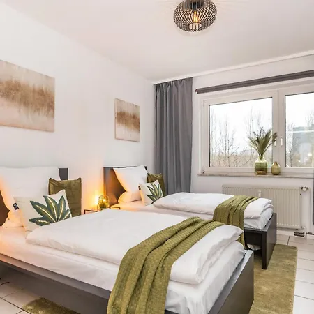 3-zimmer-wohnung Nahe City, Bis 5 Personen, Smarttv, Wifi, Balkon *