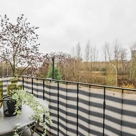 Apartament 3-zimmer-wohnung Nahe City, Bis 5 Personen, Smarttv, Wifi, Balkon