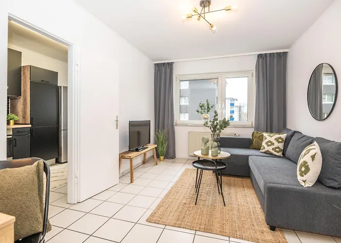 3-zimmer-wohnung Nahe City, Bis 5 Personen, Smarttv, Wifi, Balkon * Essen